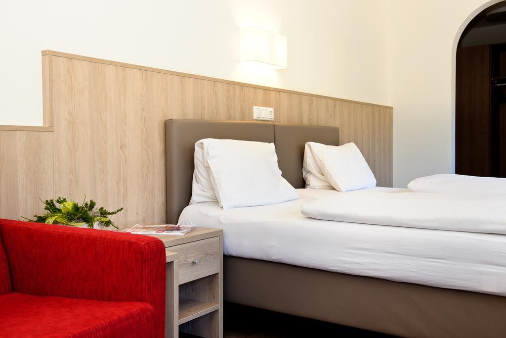 Gasthaus Bacher Hotel Sankt Johann im Pongau Værelse billede